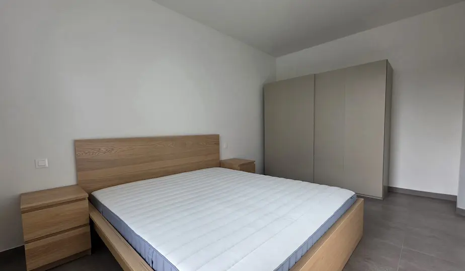 Chambre entièrement montée par La Fourmi au Luxembourg – meubles IKEA assemblés et installés